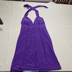EUC halter style dress. GREAT travel dress!